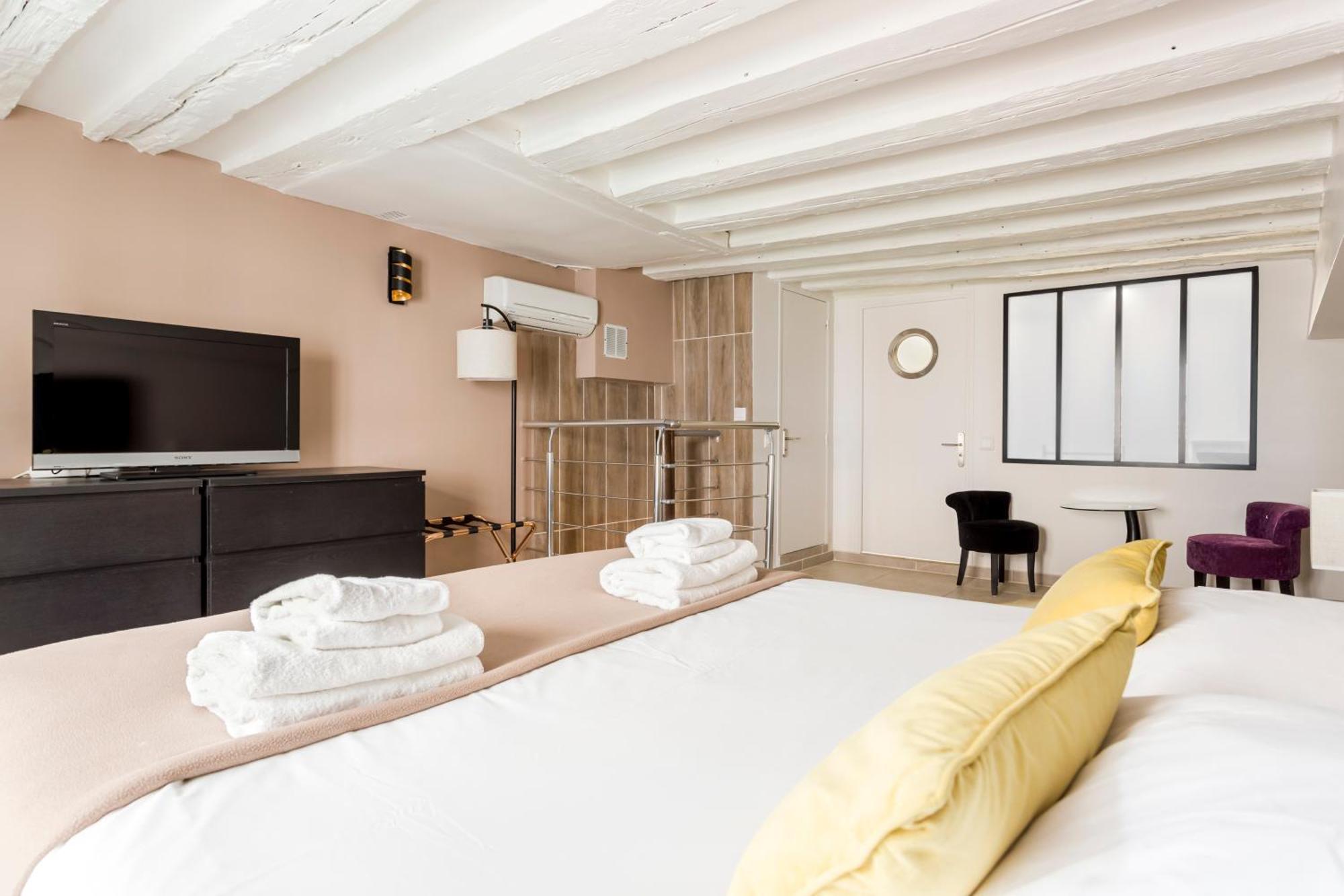 Apartamento Rivoli Vieille Du Temple With Ac París Exterior foto